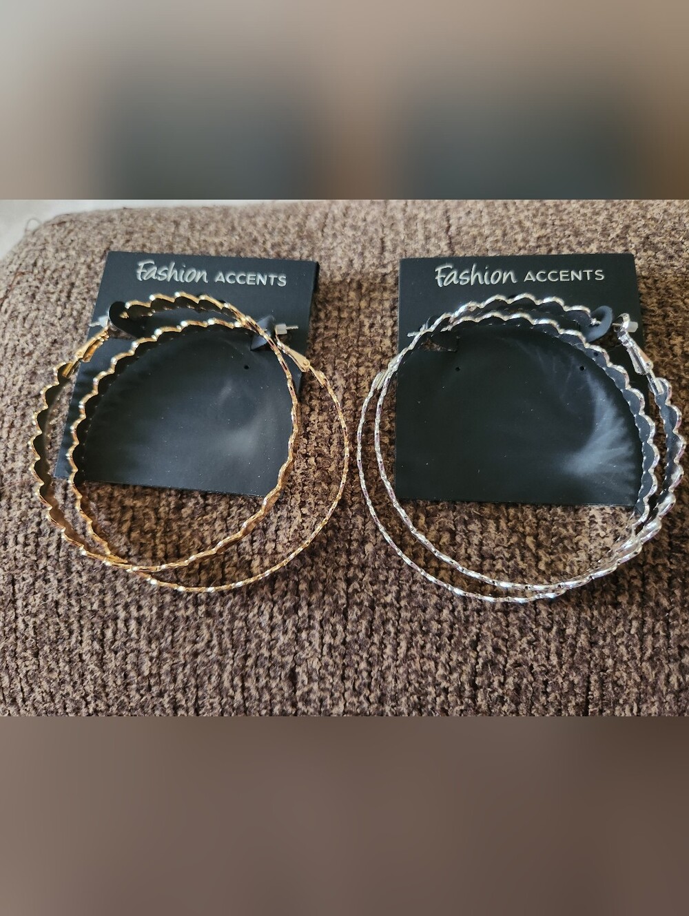 Hoop Earrings Hearts Set Of 2 Gold Tone Silver Tone NWT